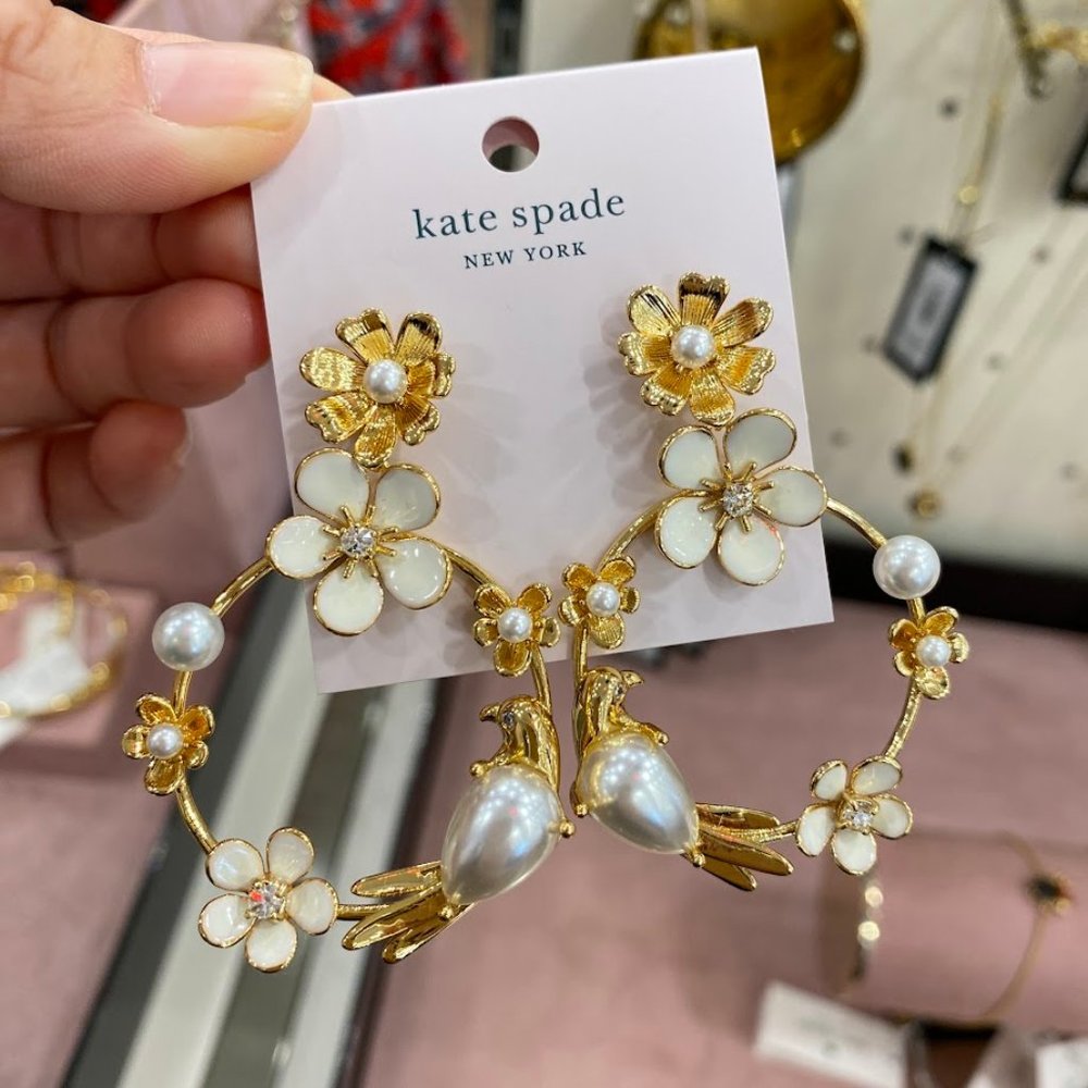 KB447★Kate Spade★Spring Scene Flower Hoop Earrings - Picture 1 of 3